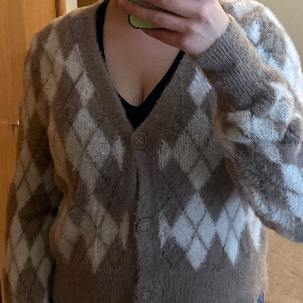 William Rast, medium knit sweater with diamond checkered pattern